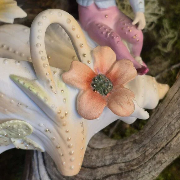 Vintage Pastel Porcelain Elf on a Shell Trinket Dish Planter - Picture 8 of 15